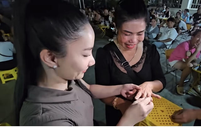 Đã rõ tin đồn cạch mặt giữa vợ Lê Dương Bảo Lâm và mẹ chồng- Ảnh 3. Đã rõ tin đồn cạch mặt giữa vợ Lê Dương Bảo Lâm và mẹ chồng- Ảnh 3.