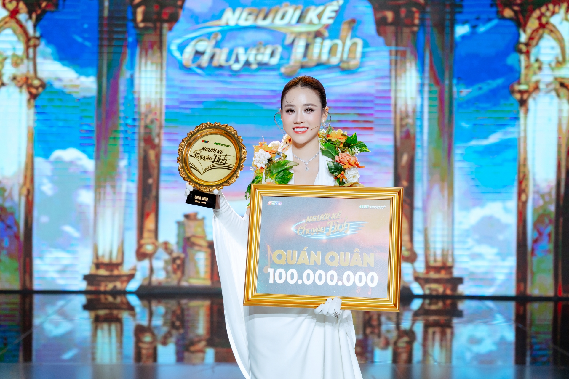 Nữ ca sĩ vừa đoạt giải qu&aacute;n qu&acirc;n, xinh như hoa hậu: &ldquo;T&ocirc;i đ&atilde; qu&aacute; sợ, qu&aacute; khủng hoảng sau cuộc t&igrave;nh đ&oacute;&rdquo; - Ảnh 1.