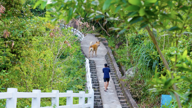 Bị b&oacute;c phốt th&aacute;i độ chảnh chọe nhưng 
