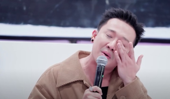 Người duy nhất Trấn Th&agrave;nh mang ơn v&igrave; đem ch&eacute;n cơm đầu ti&ecirc;n cho m&igrave;nh - Ảnh 1.