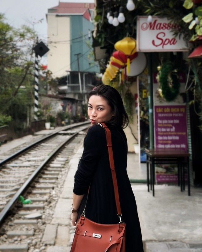 Nữ diễn vi&ecirc;n 2 lần bị đại gia bỏ, hơn 10 lần xem mắt bị từ chối, giờ c&oacute; cuộc sống kh&oacute; tin  - Ảnh 7.