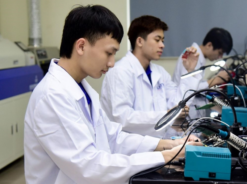 Ng&agrave;nh Thiết kế vi mạch 2026: Cơ hội nghề nghiệp v&agrave; mức lương hấp dẫn cho sinh vi&ecirc;n - Ảnh 2.