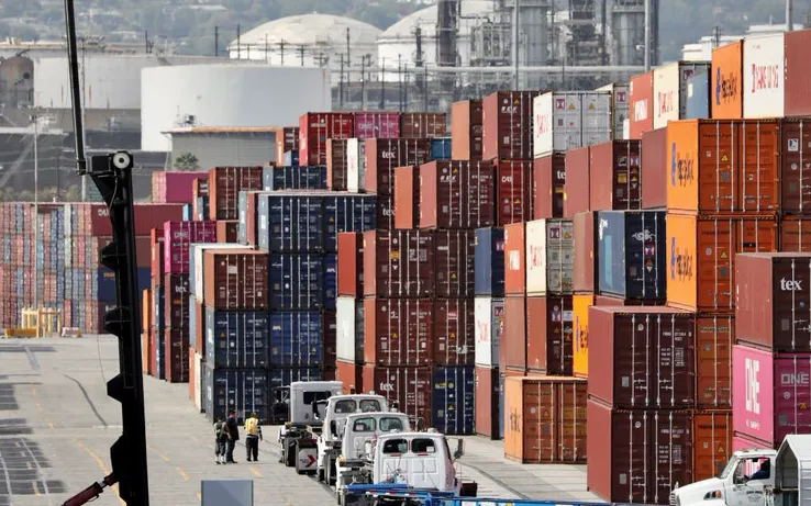 Cảng h&agrave;ng h&oacute;a Long Beach, Mỹ. (Ảnh: THX/TTXVN)