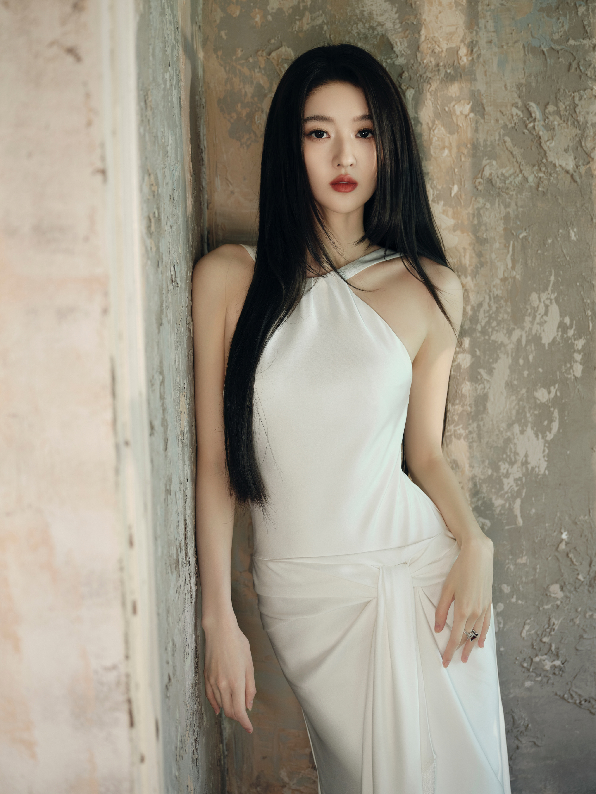 Mỹ nhân gen Z nói xấu cả showbiz chia tay bạn trai diễn viên hơn 10 tuổi, đang rao bán gấp căn hộ hạng sang- Ảnh 2. Mỹ nhân gen Z nói xấu cả showbiz chia tay bạn trai diễn viên hơn 10 tuổi, đang rao bán gấp căn hộ hạng sang- Ảnh 2.