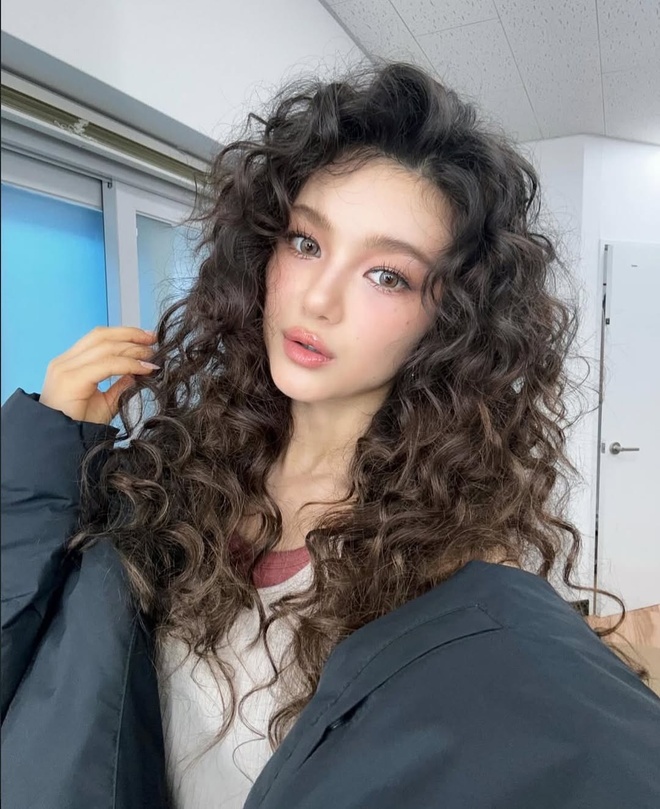 Dấu chấm hết của thiên thần lai phiền nhất showbiz: Ảnh bị gỡ, thông tin bị xóa sạch, đào đâu ra 800 tỷ trả nợ- Ảnh 3.