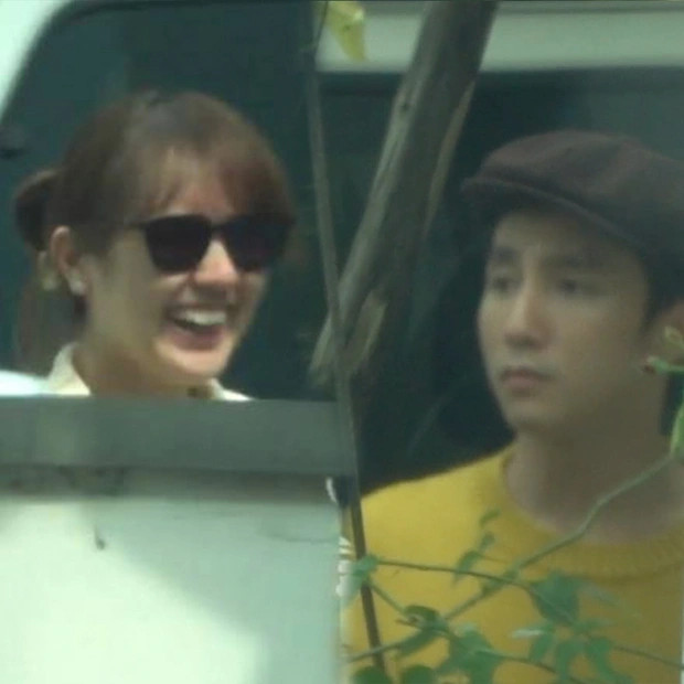 Trọn bộ ảnh "đi khắp thế gian" của n&agrave;ng thơ Hải T&uacute; v&agrave; Chủ tịch Sơn T&ugrave;ng - Ảnh 4.