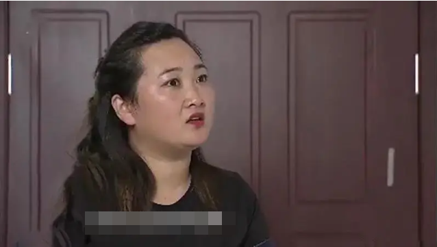 Bé gái 13 tuổi ngày nào cũng cầm đúng 3.800 đồng đi mua rau, chủ tiệm theo dõi rồi sững sờ trước sự thật - Ảnh 2.