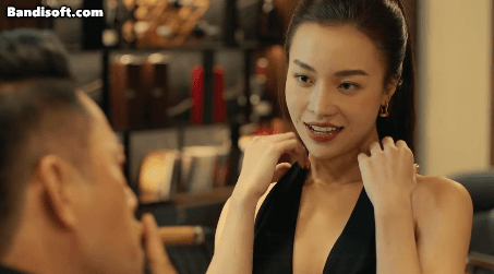 Phim Việt gây sốc vì cảnh 18+ thô thiển: Cặp chính lệch nhau 22 tuổi, xem đến đâu "nóng mặt" đến đó - Ảnh 2. Phim Việt gây sốc vì cảnh 18+ thô thiển: Cặp chính lệch nhau 22 tuổi, xem đến đâu "nóng mặt" đến đó - Ảnh 2.