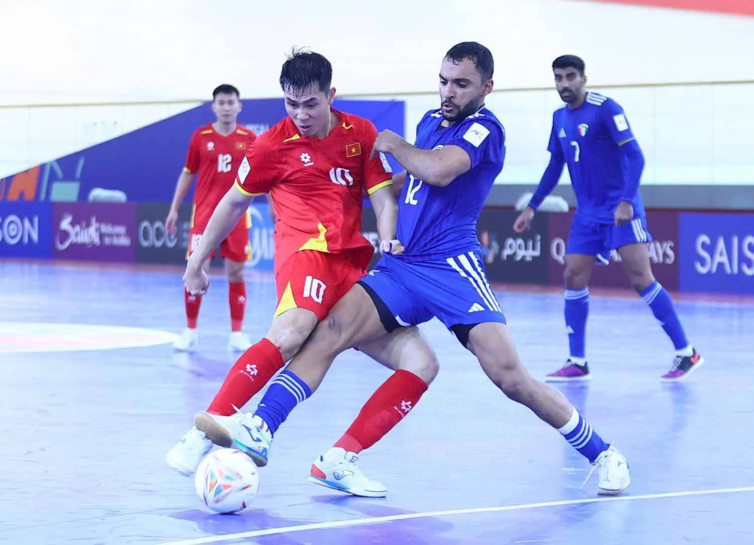 Diễn biến trận đấu Việt Nam vs Indonesia: Vòng tứ kết giải châu Á - Ảnh 1.