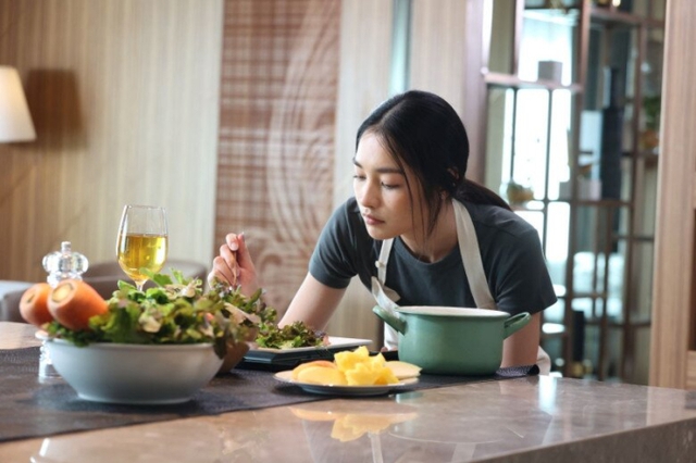 M&acirc;m cơm dậy s&oacute;ng MXH: Chỉ 1 c&aacute;i liếc của mẹ chồng, n&agrave;ng d&acirc;u ngơ ngẩn kh&ocirc;ng biết m&igrave;nh sai ở đ&acirc;u- Ảnh 2.