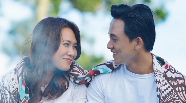 Mỹ T&acirc;m v&agrave; Mai T&agrave;i Phến như c&ocirc; d&acirc;u ch&uacute; rể trong đ&aacute;m cưới- Ảnh 5.