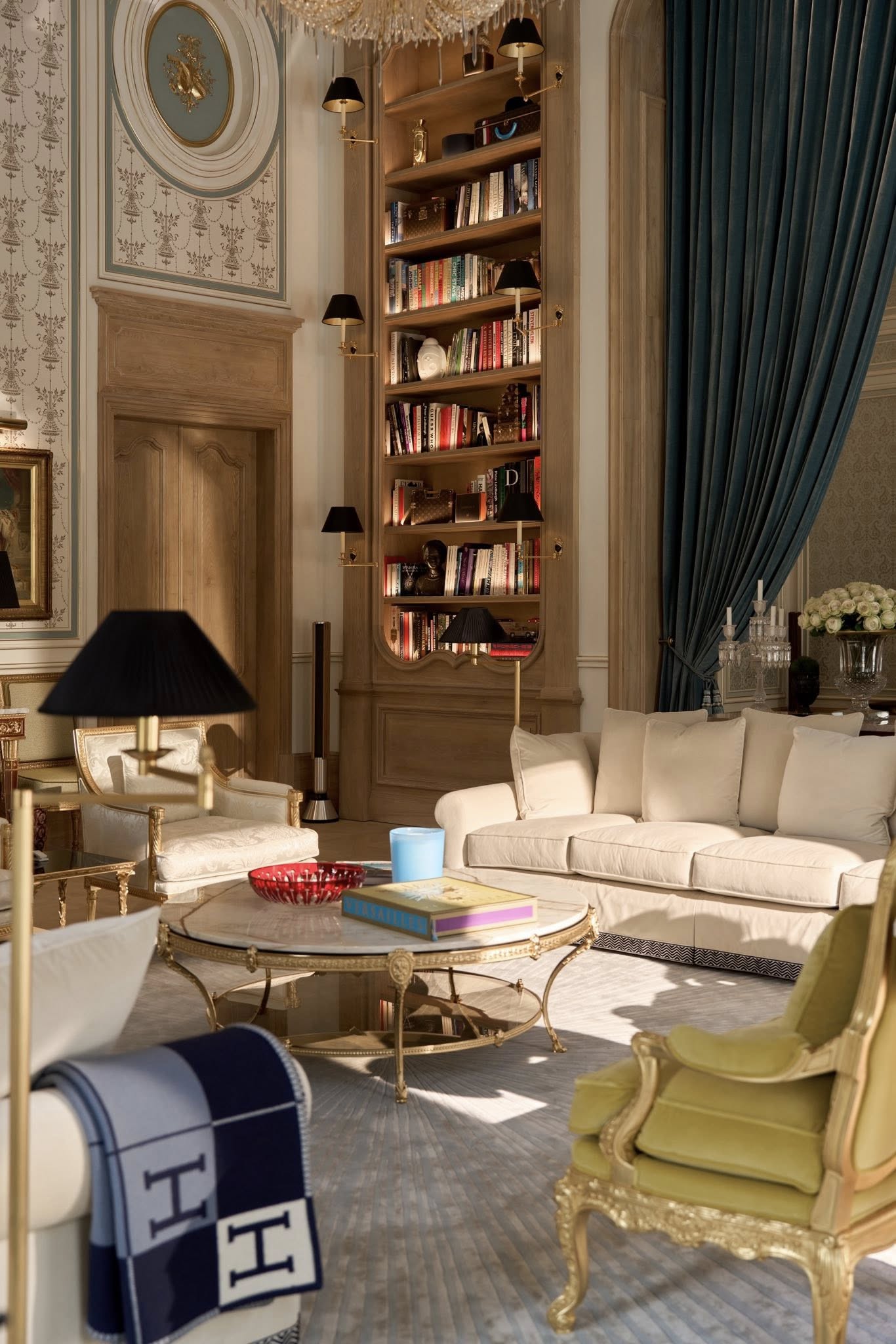 Th&aacute;i C&ocirc;ng phản ph&aacute;o- Ảnh 3.