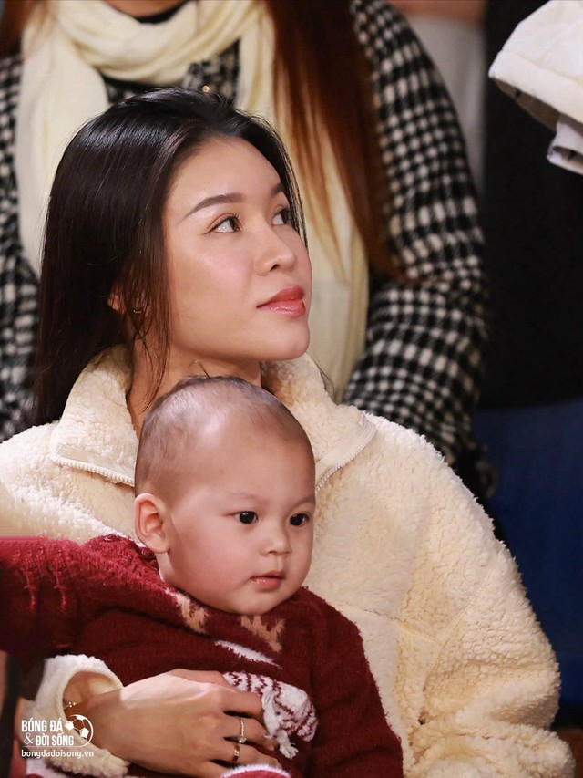 Không nghĩ Yến Xuân vợ Văn Lâm vừa sinh xong lại xinh như thế!- Ảnh 2.