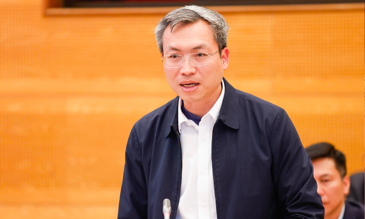 Bộ Công an khuyến khích phản ánh vi phạm giao thông dịp Tết qua VNeID - Ảnh 1.