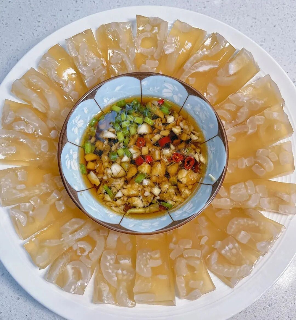 Da lợn một lần nữa trở thành tâm điểm chú ý? Chuyên gia cảnh báo: Hãy nhớ 3 lưu ý quan trọng khi ăn để tăng collagen, bôi trơn khớp- Ảnh 1.