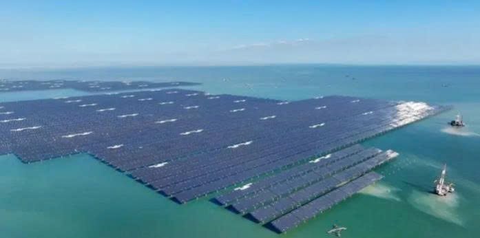 Điện mặt trời vượt than đ&aacute;: Bước ngoặt lịch sử về cơ cấu năng lượng tại Trung Quốc- Ảnh 1.