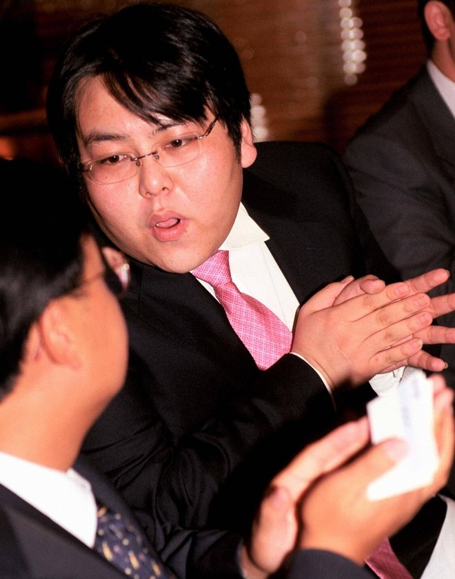 Nữ diễn viên lấy chồng Chủ tịch: Đám cưới 500 mâm, 100 chiếc Rolls-Royce rước dâu và cú sốc sau 15 tháng chung nhà- Ảnh 3.