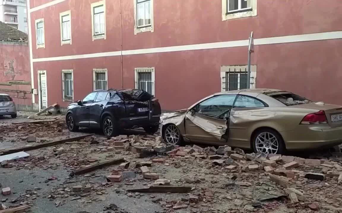 Nhiều người d&acirc;n ch&acirc;u &Acirc;u chịu t&aacute;c động ng&agrave;y c&agrave;ng r&otilde; n&eacute;t của thi&ecirc;n tai - Ảnh 1.