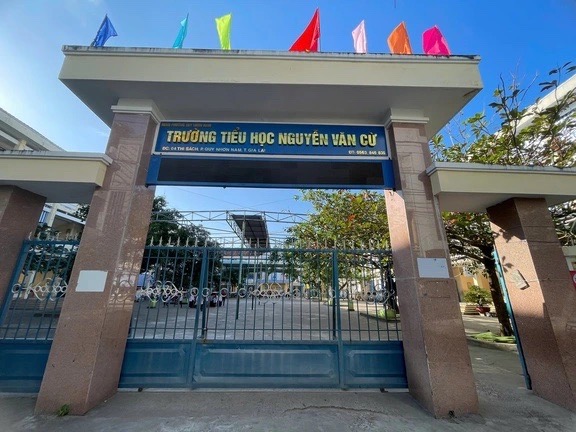 Vụ c&ocirc; gi&aacute;o sửa b&agrave;i thi &ldquo;d&igrave;m&rdquo; điểm học sinh: Quyết định của nh&agrave; trường - Ảnh 1.