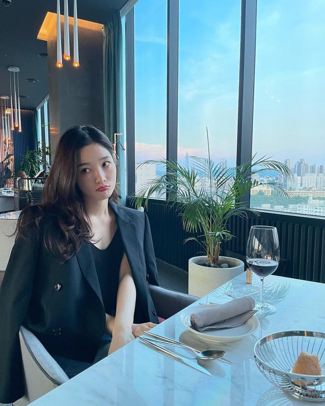 Bị đồng nghiệp hỏi kháy: "Thưởng Tết năm nay chắc cao lắm nhỉ?", người EQ cao đáp một câu khiến đối phương ngượng chín mặt- Ảnh 2.