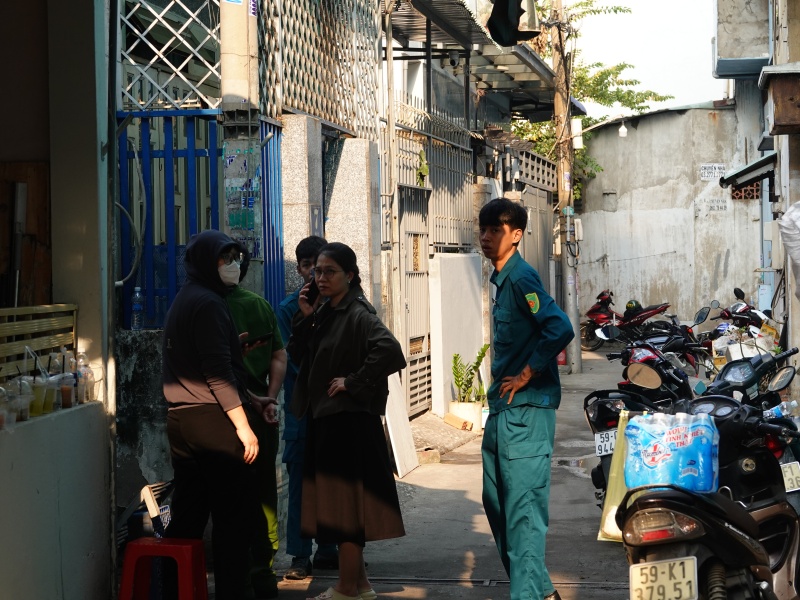 Tiếng chuông báo cháy dồn dập giữa đêm và những giây phút tuyệt vọng phá cửa cứu 3 mẹ con trong vụ cháy ở TP.HCM- Ảnh 5.