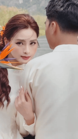 M&ecirc; mẩn khung cảnh ảnh cưới cực thơ của MC Huyền Trang M&ugrave; Tạt v&agrave; tuyển thủ Việt Nam- Ảnh 2.