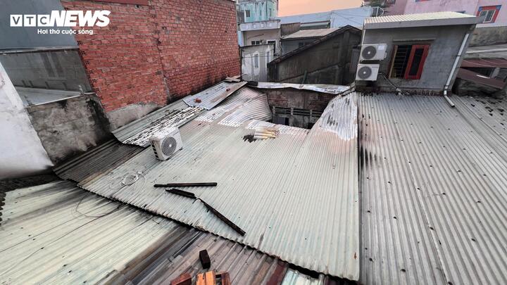 Vụ cháy làm 3 mẹ con tử vong: Nhân chứng bất lực nhìn lửa nuốt chửng căn nhà- Ảnh 1.