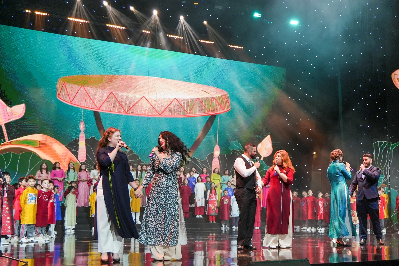 Khi 400 em nhỏ c&ugrave;ng chơi nhạc: Gi&aacute;o dục nghệ thuật kh&ocirc;ng c&ograve;n l&agrave; &ldquo;m&ocirc;n phụ&rdquo; - Ảnh 4.