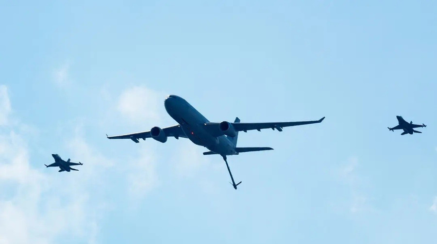 C&ocirc;ng nghệ tiếp nhi&ecirc;n liệu tự động tr&ecirc;n kh&ocirc;ng lần đầu chinh phục bầu trời- Ảnh 1.