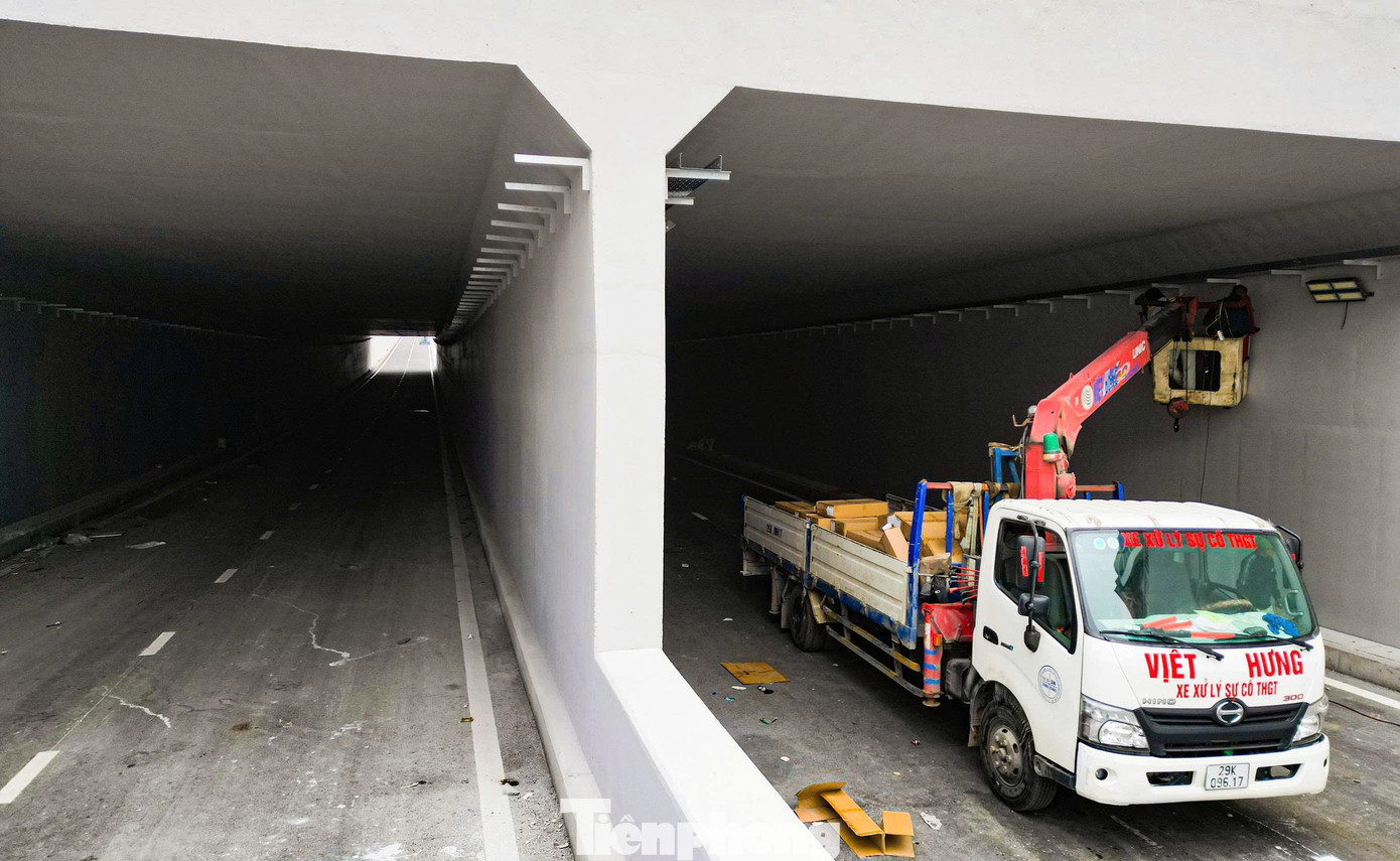Cận cảnh hầm chui 778 tỷ 'giải cứu' điểm đen ùn tắc Giải Phóng - Ảnh 12.