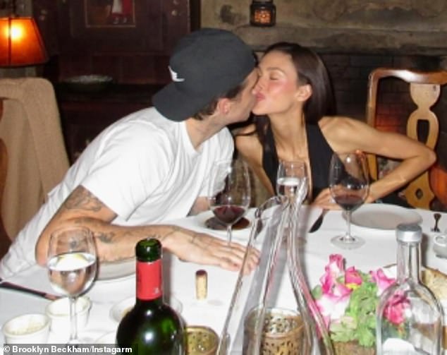 Mỉa mai làm sao khi xem loạt hình xăm Brooklyn tri ân bố mẹ và các em ruột, nay xoá đi phũ phàng giữa drama - Ảnh 3.