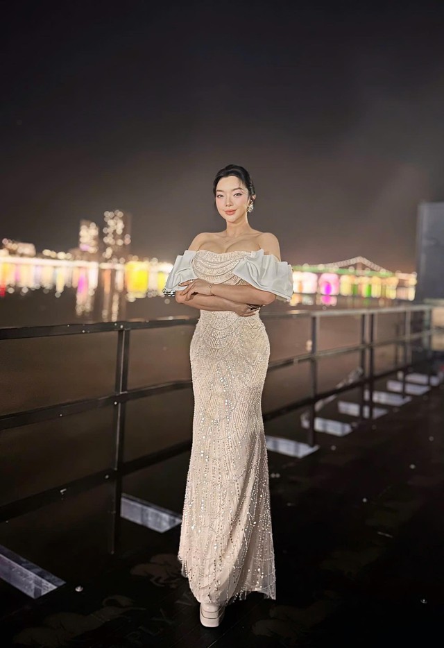 Nữ NSƯT lên Thượng tá ở tuổi 42: Cưới chồng Pakistan, chồng ngày càng yêu say đắm - Ảnh 1.