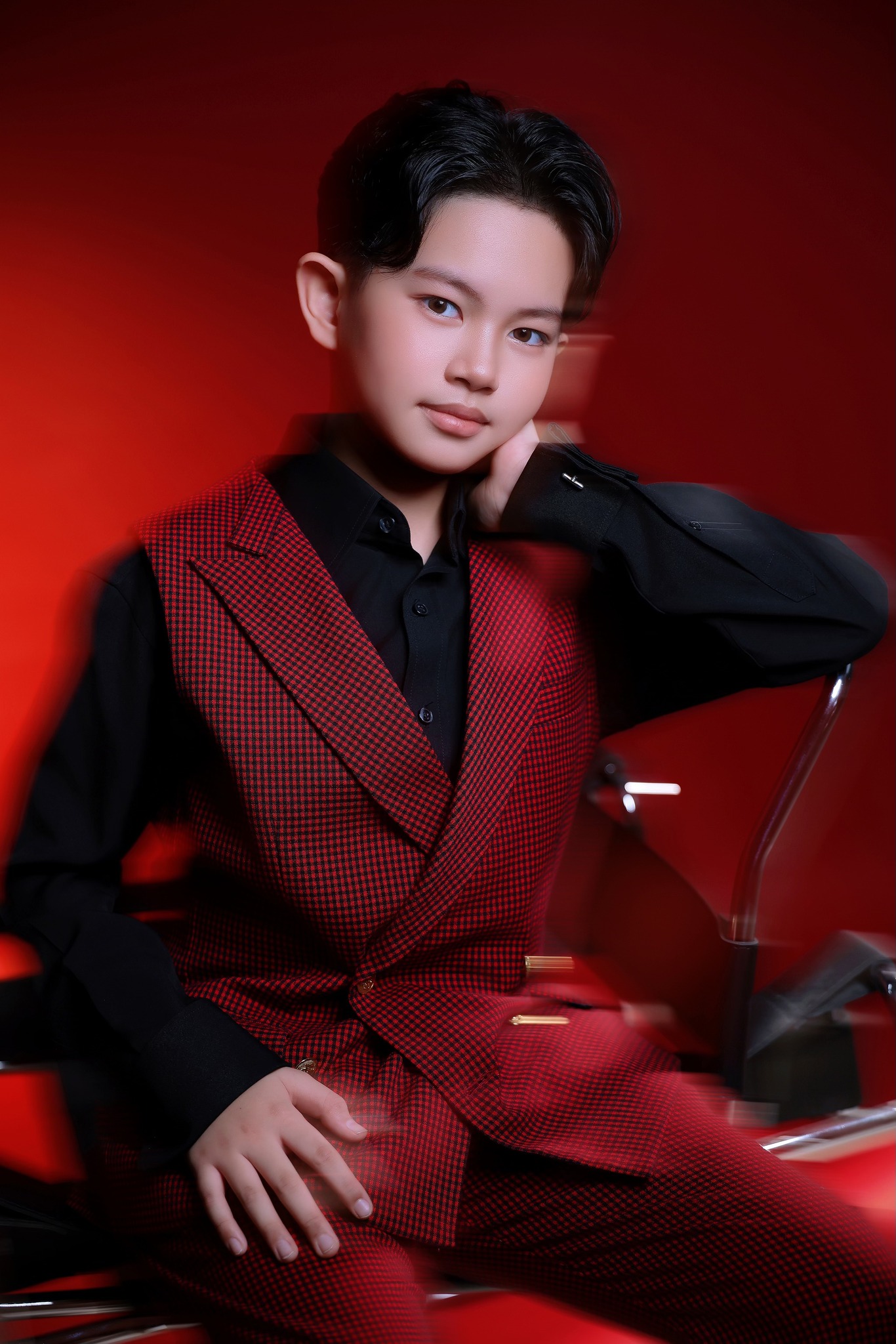 Qu&yacute; tử "cực phẩm" nh&agrave; Phan Hiển: Thần th&aacute;i chuẩn so&aacute;i ca, bảng th&agrave;nh t&iacute;ch vượt xa &ocirc;ng bố nổi tiếng mới g&acirc;y cho&aacute;ng - Ảnh 7.