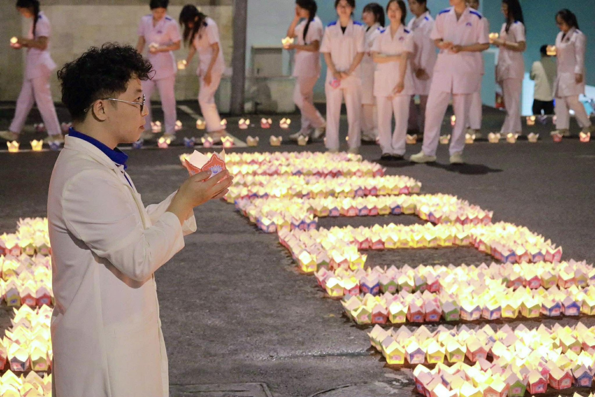 - Ảnh 22. - Ảnh 22.