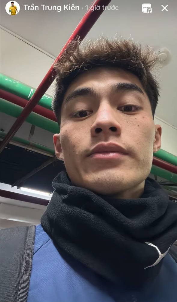 Thủ môn hotboy Trần Trung Kiên khoe visual nét căng, lấy lại phong độ “nam thần” sau khi sụt 7kg  - Ảnh 3.