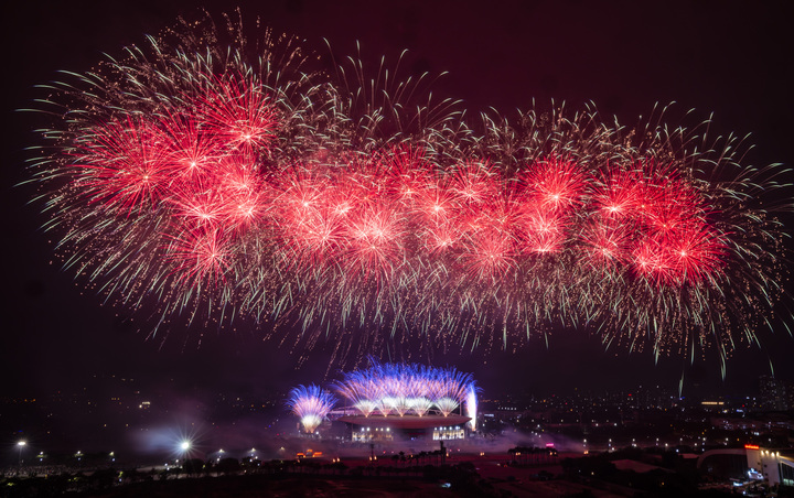 Bắn pháo hoa Hà Nội tại 33 điểm Trong đêm Giao thừa Tết Nguyên đán 2026 - Ảnh 1.