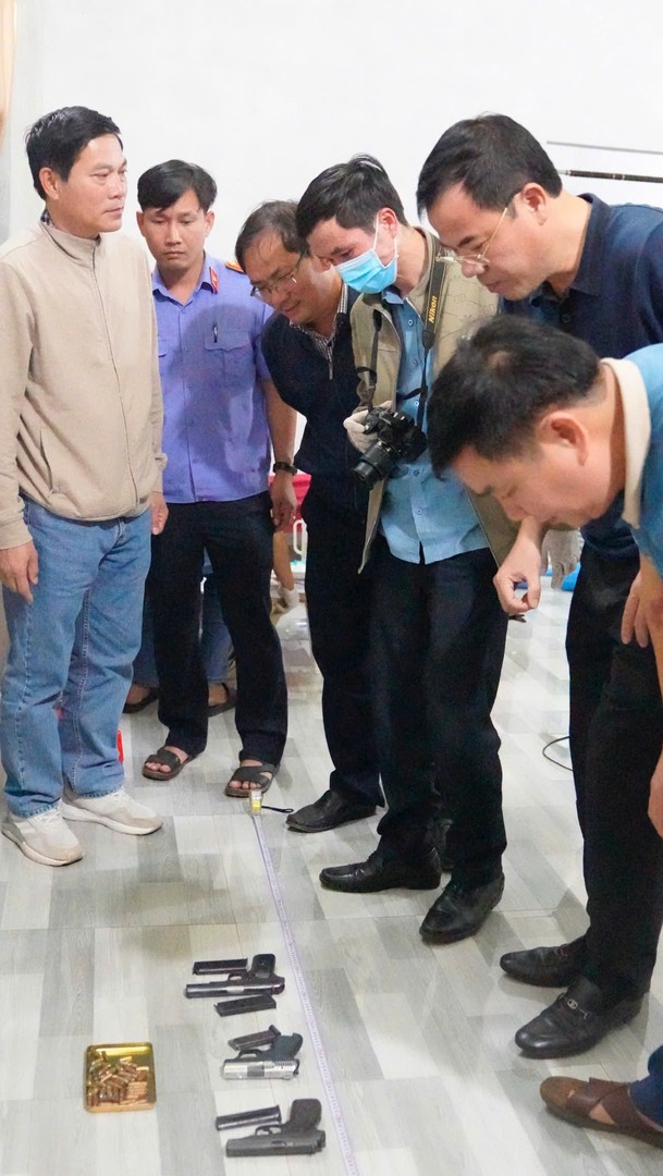 18 ngày đêm truy tìm nhóm cướp ngân hàng của hàng trăm cảnh sát: Kiểm tra gần 2 triệu nhân khẩu - Ảnh 12.