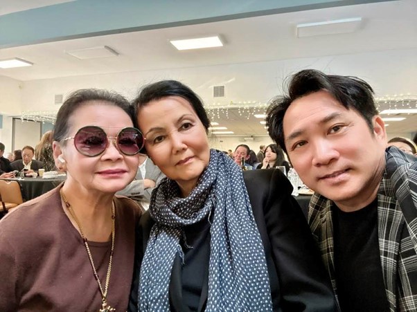 Nữ danh ca nổi tiếng sau cơn đột quỵ, cuộc sống bị "kiểm soát" 24/24 - Ảnh 4.