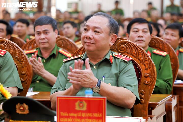 Bắt giữ 2 nghi phạm cướp ng&acirc;n h&agrave;ng Gia Lai Sau 18 ng&agrave;y điều tra quyết liệt - Ảnh 10.