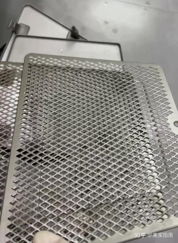 T&ocirc;i v&ocirc; c&ugrave;ng sững sờ trước "ph&eacute;p thuật dọn dẹp" của người phụ nữ trung ni&ecirc;n: &Iacute;t c&ocirc;ng sức, nh&agrave; cửa vẫn sạch bong kin k&iacute;t suốt hơn 10 năm- Ảnh 2.