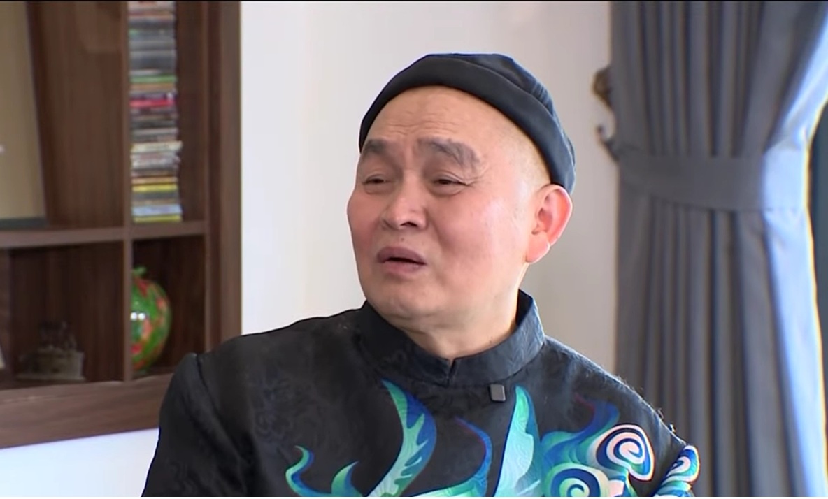 Xu&acirc;n Hinh: "Họ muốn bỏ tiền xem t&ocirc;i tươi sống" - Ảnh 2.