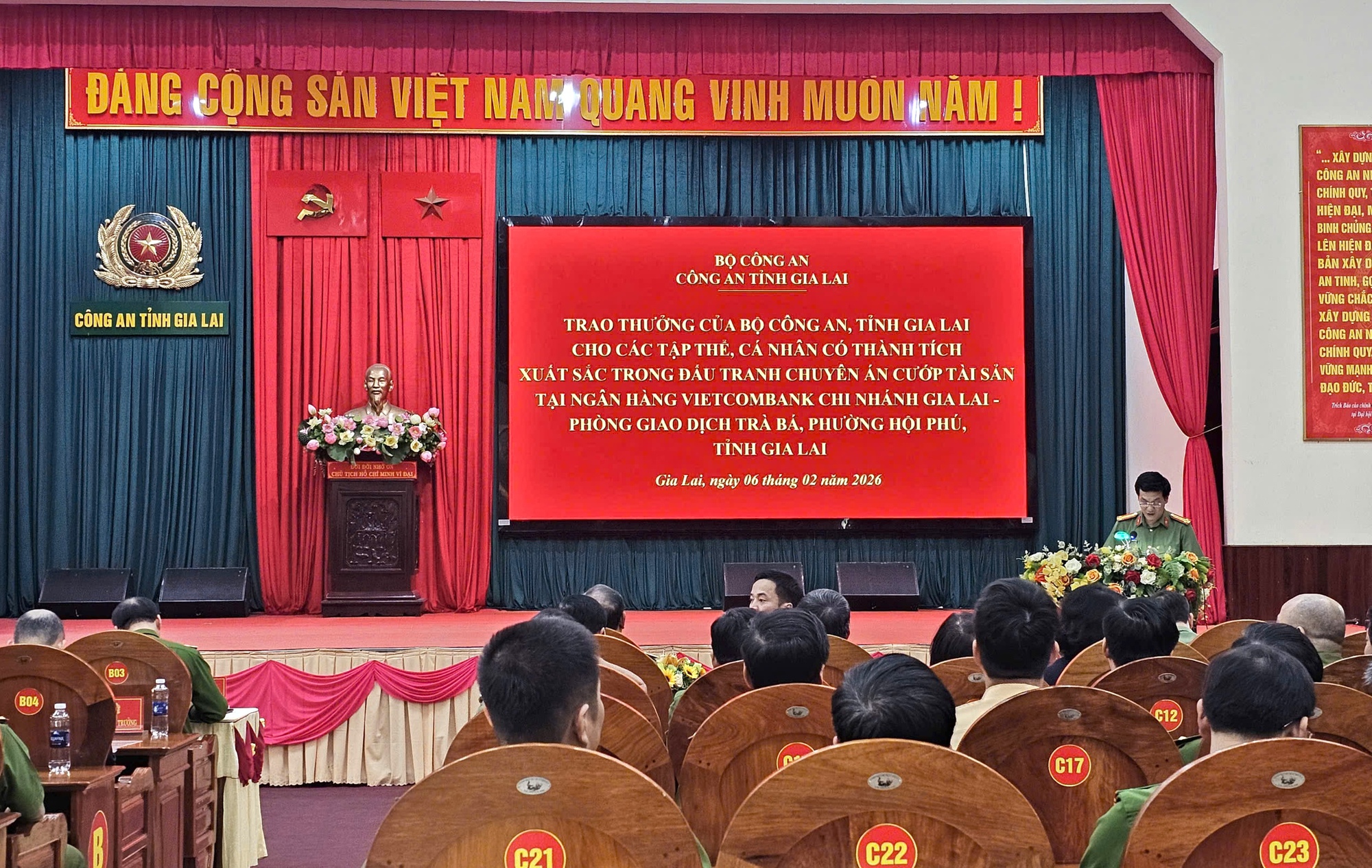 H&agrave;nh tr&igrave;nh trốn chạy của 2 t&ecirc;n cướp ng&acirc;n h&agrave;ng tại Gia Lai - Ảnh 1.