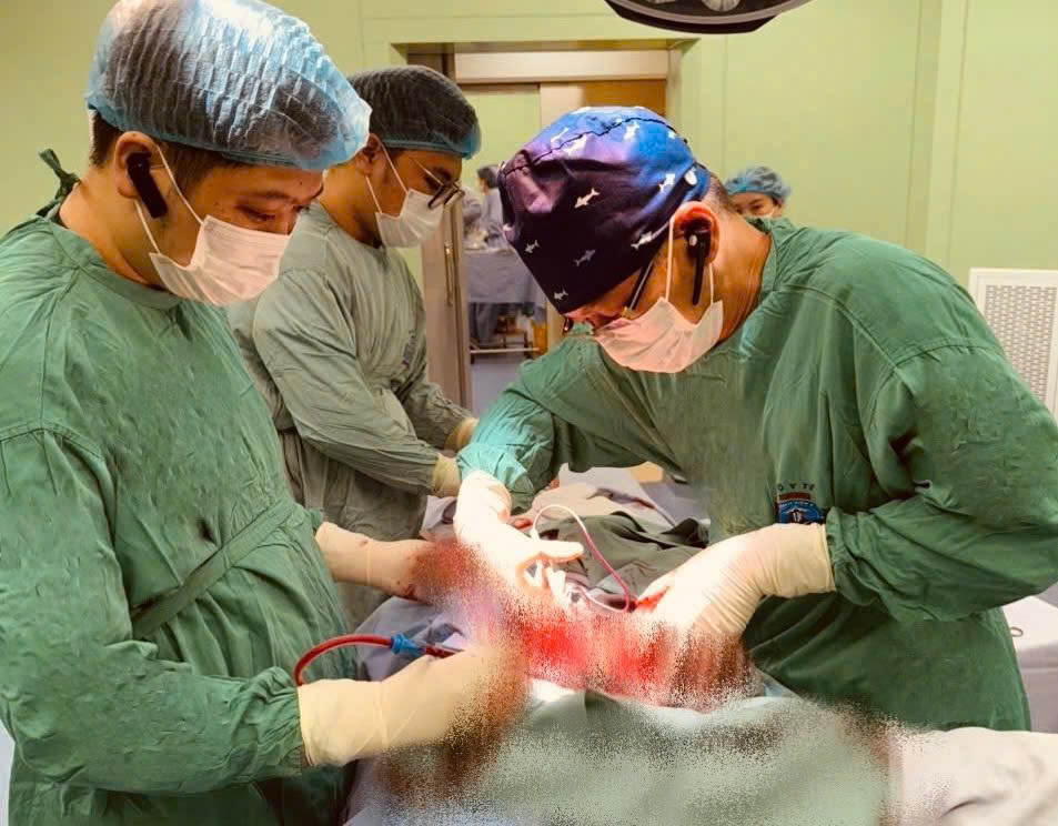 Thêm Thuốc Ung Thư Giá Thấp Cho Người Bệnh - Ảnh 1.