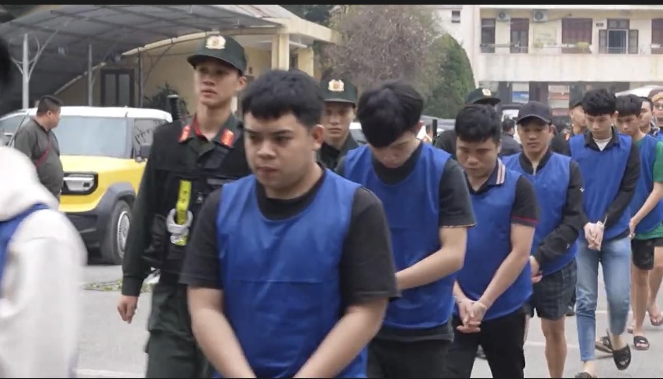 Hình ảnh di lý 68 "doanh nhân thành đạt" về  - Ảnh 2.