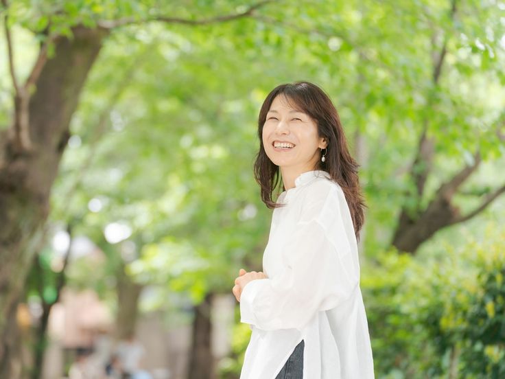 Phụ nữ trung ni&ecirc;n: C&oacute; tiền nhưng kh&ocirc;ng d&aacute;m hưởng v&agrave; 3 c&aacute;ch d&ugrave;ng tiền kh&ocirc;ng hối tiếc - Ảnh 3.