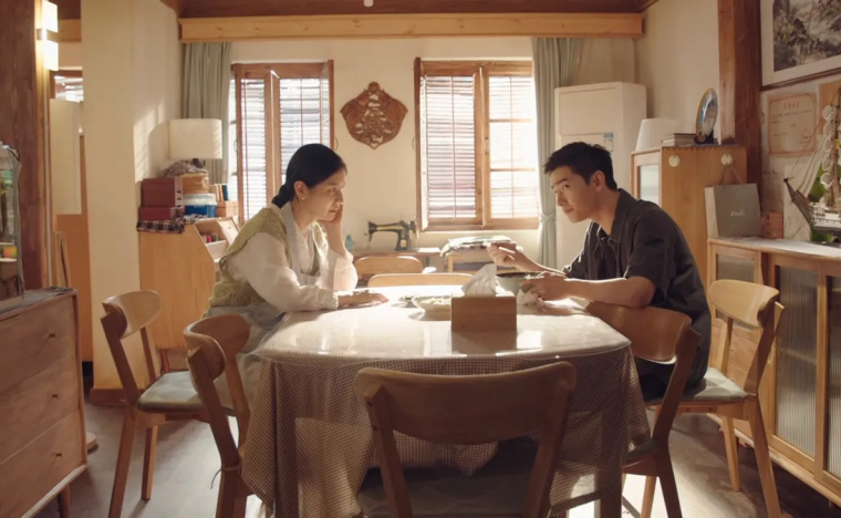 Đây là gia đình giàu sang bậc nhất! - Ảnh 1.