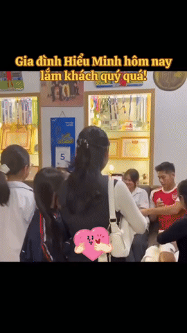 Khung cảnh khó tin tại nhà cầu thủ đáng thương nhất U23 Việt Nam- Ảnh 1.