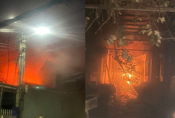Cháy lớn ở xưởng mây tre đan ở xã Phú Nghĩa, Hà Nội - Ảnh 1.