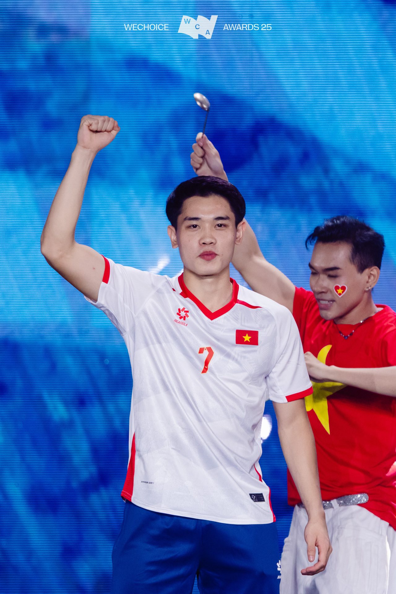 Khoảnh khắc “ngại hết cả Đình Bắc” hút 100 nghìn lượt tương tác, nhạc chiến “cameo" xịn không hot quá phí!- Ảnh 8.