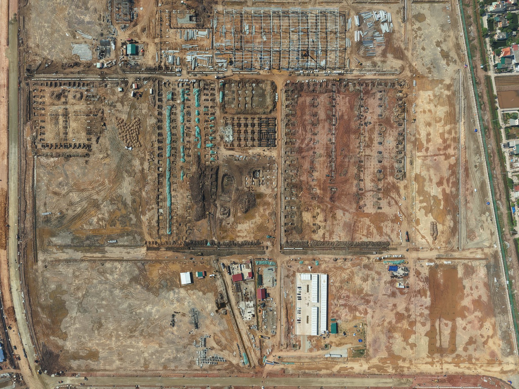 H&igrave;nh ảnh mới nhất về Nh&agrave; m&aacute;y &ocirc; t&ocirc; Trung Quốc đầu ti&ecirc;n ở Việt Nam sau 3 th&aacute;ng khởi c&ocirc;ng: Những chi tiết đ&aacute;ng ch&uacute; &yacute;- Ảnh 3.